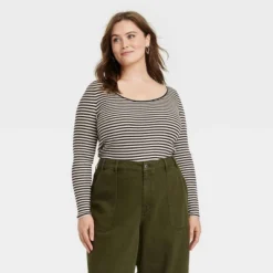 Women's Shrunken Rib Scoop Neck Pullover Sweater - Universal Thread™ -Best Women Clothing GUEST 47bfc2f0 6c56 4fbf 9fc8 1c7448740251