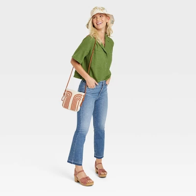 Women's High-Rise Bootcut Jeans - Universal Thread™ Medium Wash 2 Women's High-Rise Bootcut Jeans - Universal Thread™ Medium Wash - Image 2