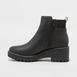 Women's Taci Boots - Universal Thread™ Jet Black