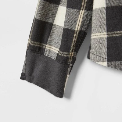 Women's Long Sleeve Adaptive Flannel Faux Button-Down Hook And Loop Shirt - Universal Thread™ 3 Women's Long Sleeve Adaptive Flannel Faux Button-Down Hook And Loop Shirt - Universal Thread™ - Image 3