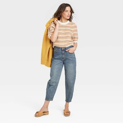 Women's High-Rise Balloon Jeans - Universal Thread™ Medium Wash 2 Women's High-Rise Balloon Jeans - Universal Thread™ Medium Wash - Image 2